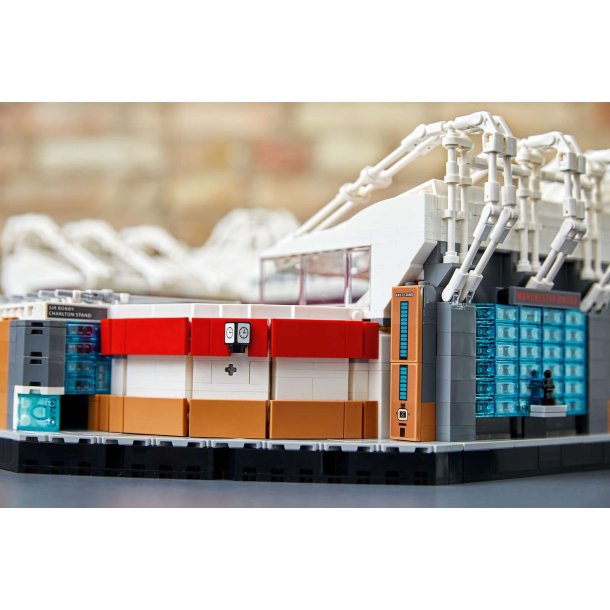 LEGO Icons - Old Trafford - Manchester United (10272)