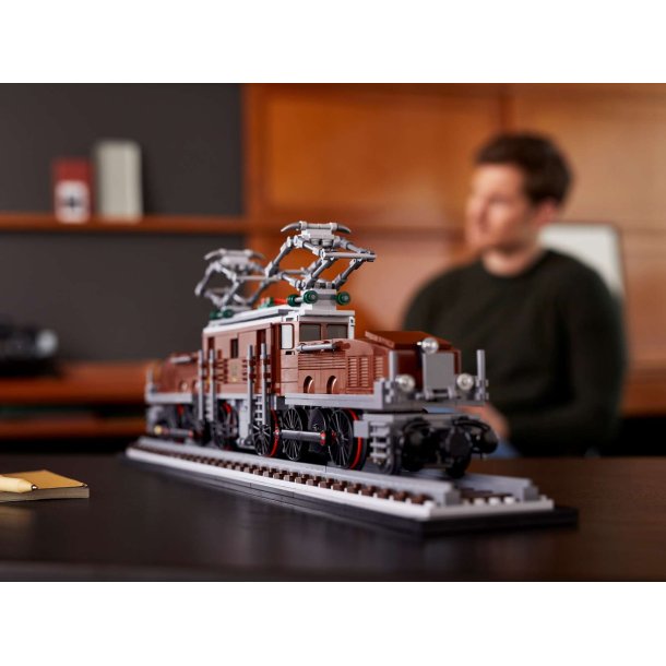 LEGO Creator Expert - Krokodillelokomotiv (10277)
