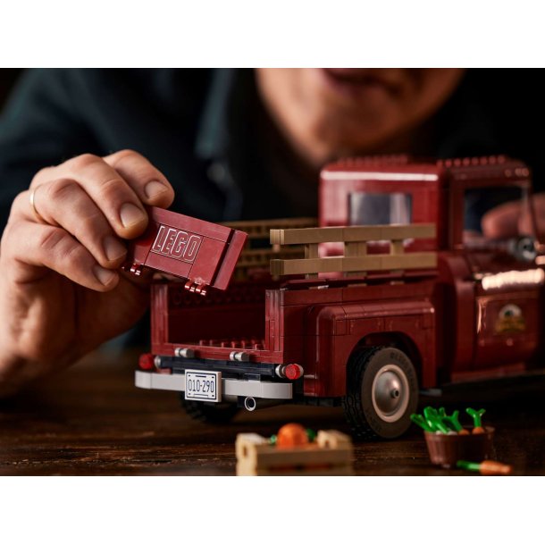 LEGO Icons - Pickup Truck (10290)