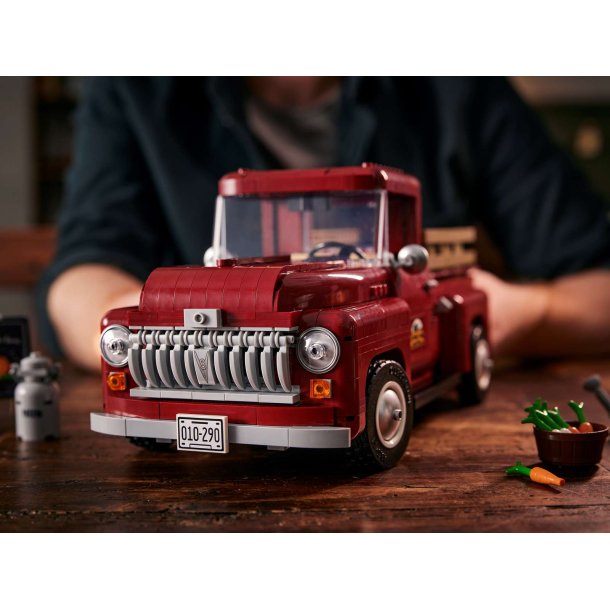 LEGO Icons - Pickup Truck (10290)