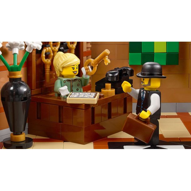 LEGO Icons - Hyggeligt hotel (10297)