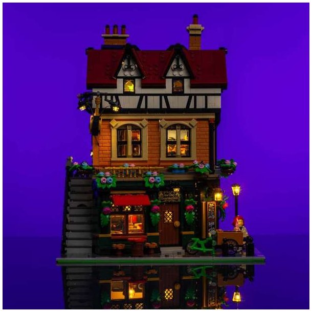 LMB 2.0 Light Kit for LEGO Tudor Corner #10350