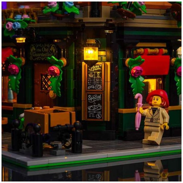 LMB 2.0 Light Kit for LEGO Tudor Corner #10350