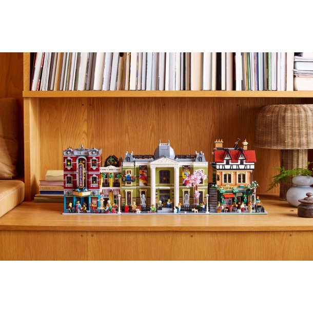 LEGO Icons - Hj�rnebygning i Tudorstil (10350)