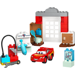 Lynet McQueens besg i Docs vrksted (10456)