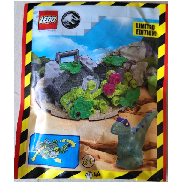 Raptor with Secret Hideout Paperbag (122406)