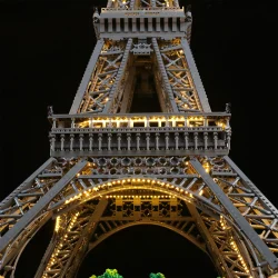 Lyskit til #10307 Eiffel Tower (GC395)