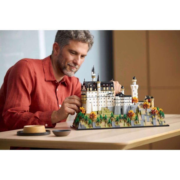 LEGO Architecture - Neuschwanstein Slot (21063)