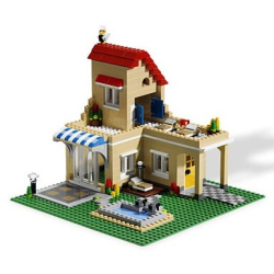 Family Home (6754)