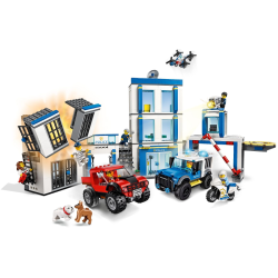 Police Station (60246)