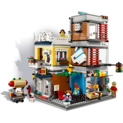 LEGO Creator 3-i-1 - Byhus med dyrehandel og caf� (31097)