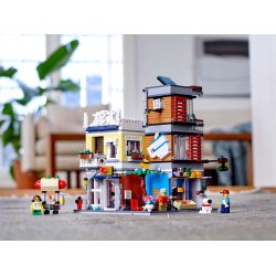 LEGO Creator 3-i-1 - Byhus med dyrehandel og caf� (31097)