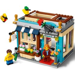 LEGO Creator 3-i-1 - Byhus med leget�jsbutik (31105)