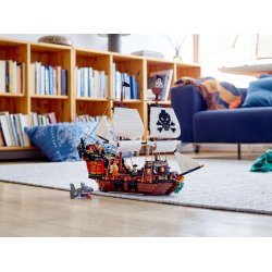 LEGO Creator 3-i-1 - Piratskib (31109)