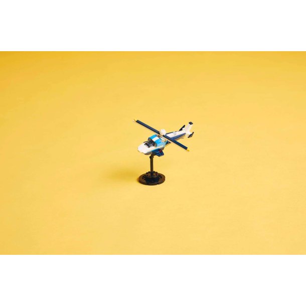 LEGO Creator 3-i-1 - Luftfart�jer: Racerfly (31160)