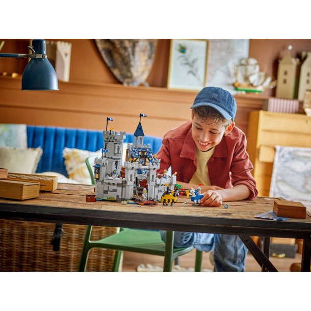 LEGO Creator 3-i-1 - Hesteriddernes middelalderborg (31168)