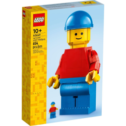 Up-Scaled LEGO Minifigure (40649)