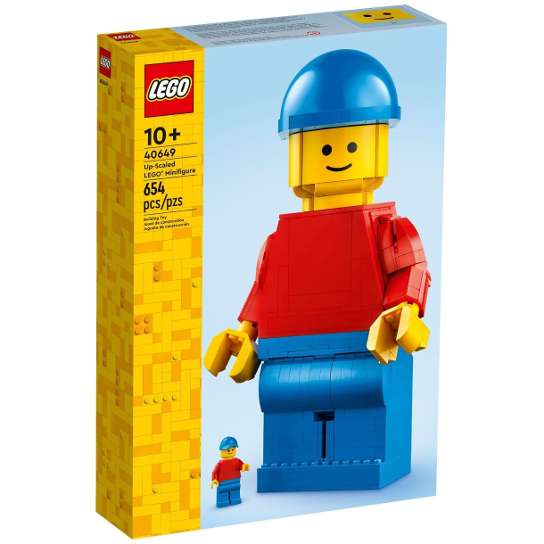 Up-Scaled LEGO Minifigure (40649)