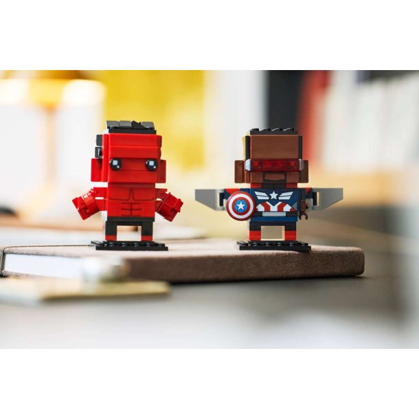 LEGO Brickheadz - Captain America og Red Hulk-figurer (40668)