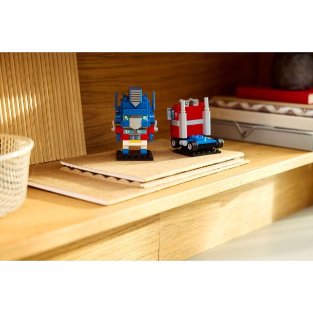LEGO Brickheadz - Optimus Prime-robot og k�ret�j (40803)