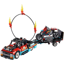 Stunt Show Truck &amp; Bike (42106)