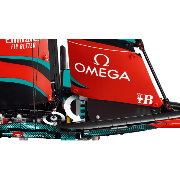 Emirates Team New Zealand AC75-yacht (42174)