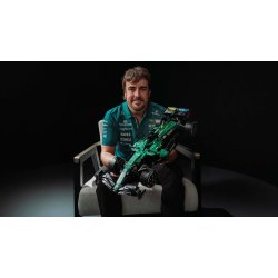 Aston Martin Aramco AMR25 F1-bil (42240)