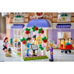 Heartlake City Grand Hotel (42704)