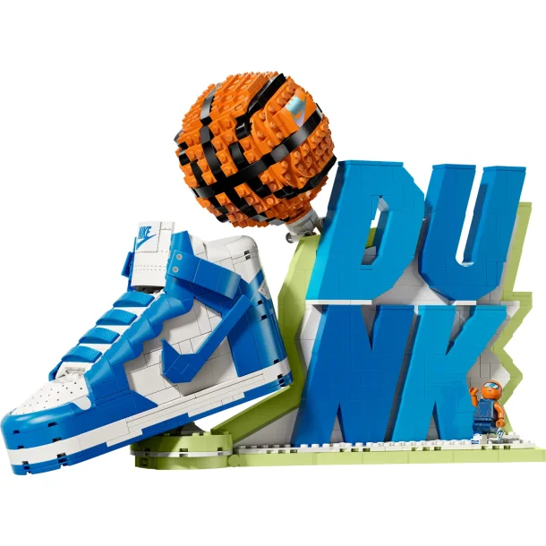 Nike Dunk x LEGO Set (43008)