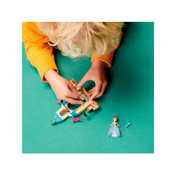 LEGO Disney - Annas slotsg�rd (43198)