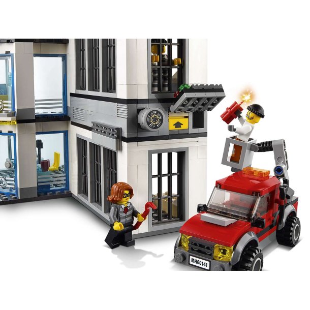 LEGO City - Politistation (60141)