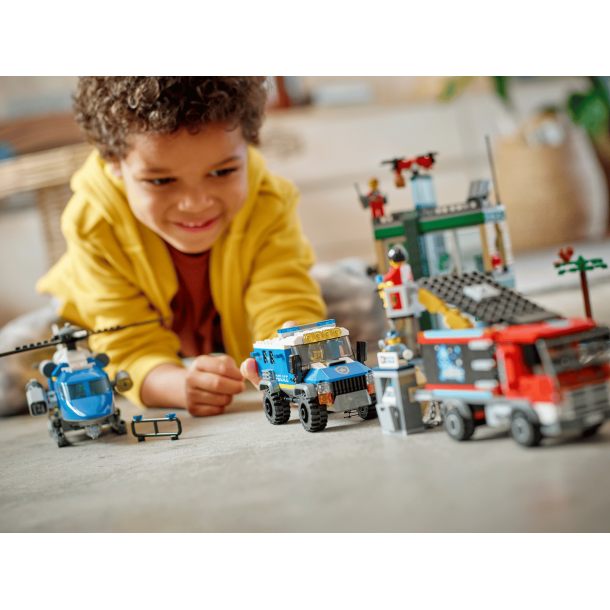 LEGO City - Politijagt ved banken (60317)