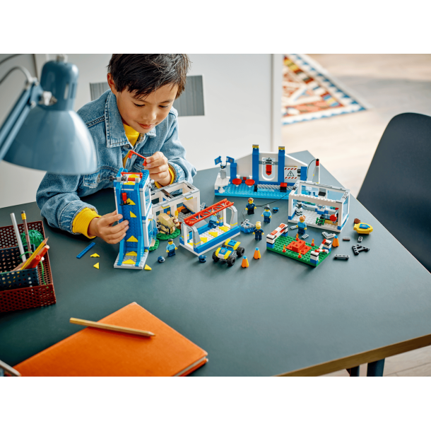 LEGO City - Politiskolens tr�ningsomr�de (60372)
