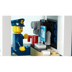LEGO City - Politiskolens tr�ningsomr�de (60372)