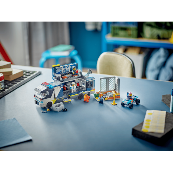 LEGO City - Politiets mobile kriminallaboratorium (60418)