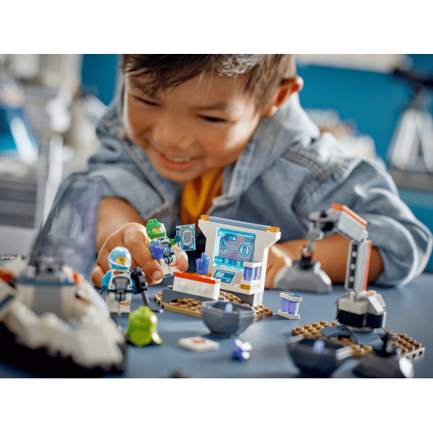 LEGO City - Rumskib og asteroideforskning (60429)