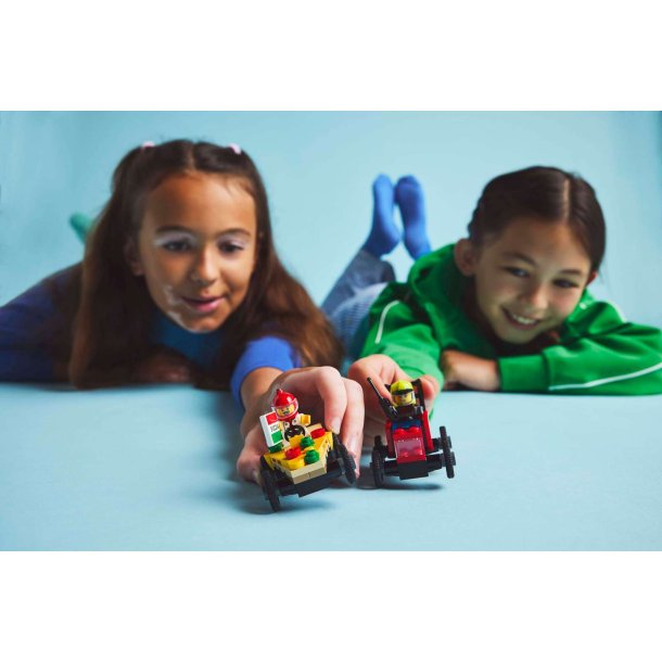 LEGO City - Racerbilpakke &ndash; pizzabil mod brandbil (60458)