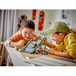 LEGO City - Ingen gr�nser: Racerbilrampe (60460)