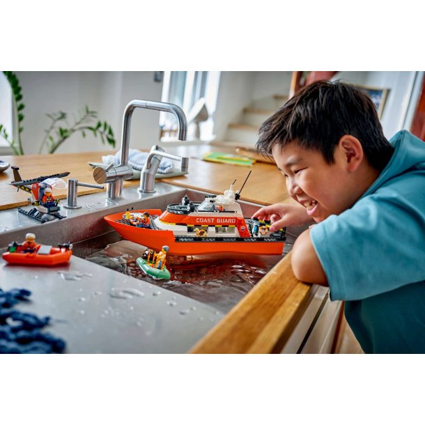 LEGO City - Kystvagtens redningsb�d og helikopter (60504)