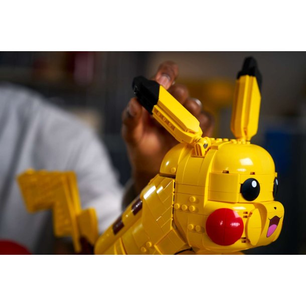 Pikachu og Pok� Ball (72152)