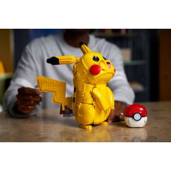 Pikachu og Pok� Ball (72152)