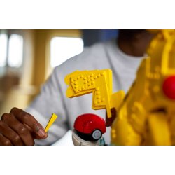 Pikachu og Pok� Ball (72152)