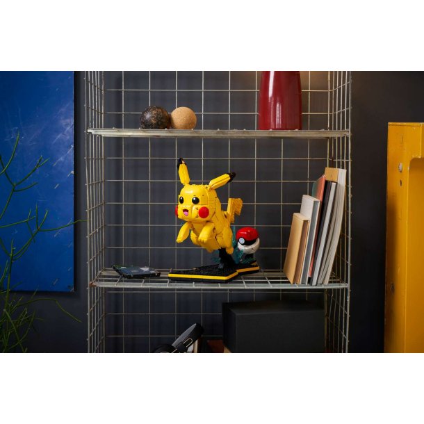 Pikachu og Pok� Ball (72152)