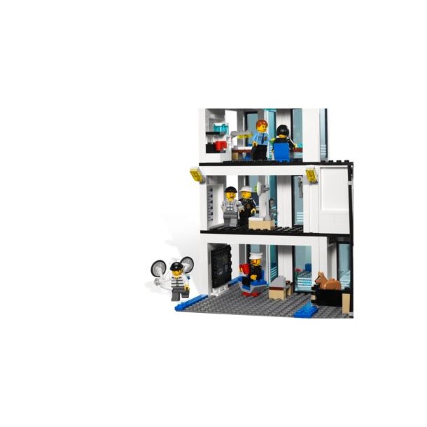 LEGO City - Politistation (7498)