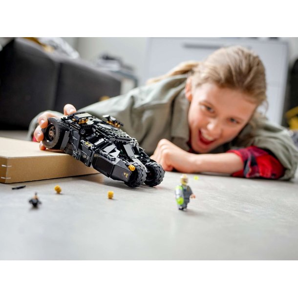 LEGO DC - Batmobile-Tumbler: Opg�r med Scarecrow (76239)