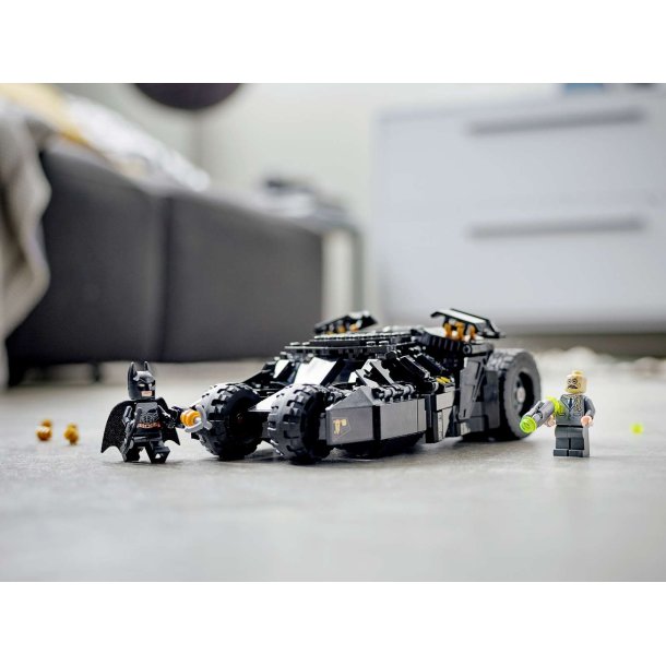 LEGO DC - Batmobile-Tumbler: Opg�r med Scarecrow (76239)