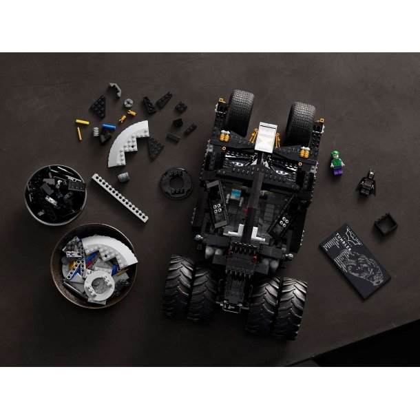 LEGO DC - Batman Batmobile Tumbler (76240)