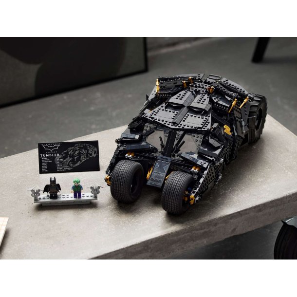 LEGO DC - Batman Batmobile Tumbler (76240)