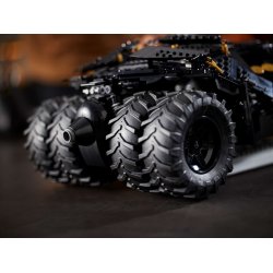 LEGO DC - Batman Batmobile Tumbler (76240)