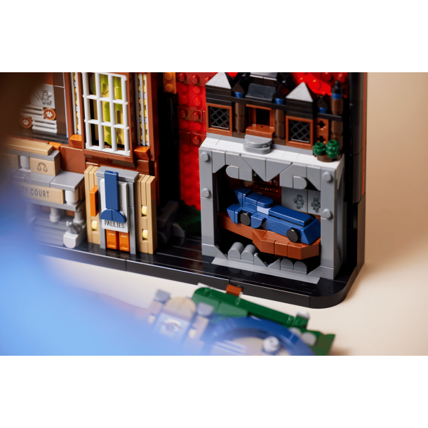 LEGO DC - Batman: The Animated Series Gotham City (76271)